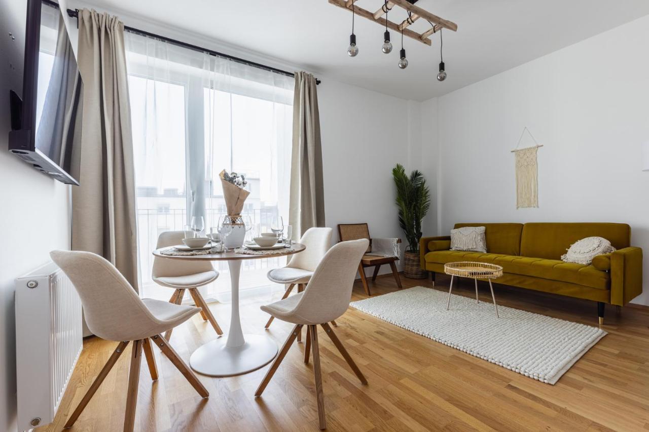 Bright Stylish Apartment With A Balcony In A Top Location Вена Экстерьер фото