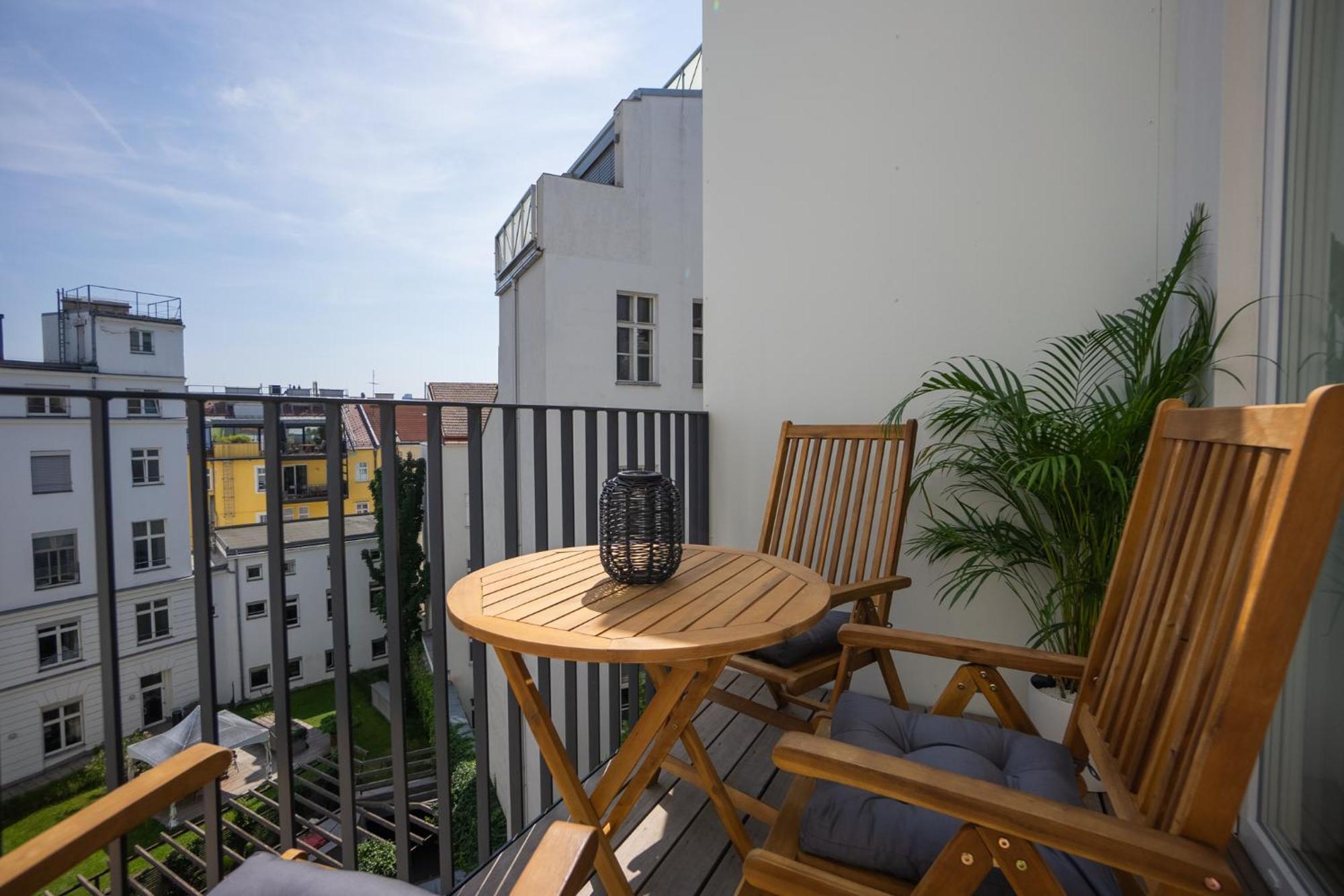 Bright Stylish Apartment With A Balcony In A Top Location Вена Экстерьер фото